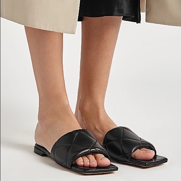 AUTHENTIC Bottega Veneta Rubber Lido Sandals 38.5 - Picture 8 of 9